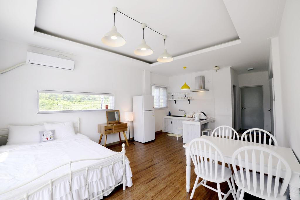 Walking Sky Pension Gapyeong Room photo