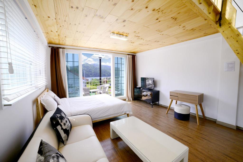 Walking Sky Pension Gapyeong Room photo
