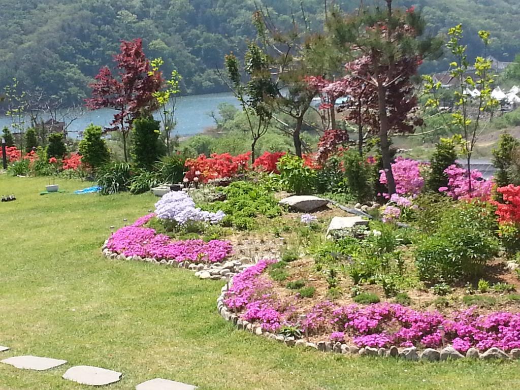 Walking Sky Pension Gapyeong Exterior photo